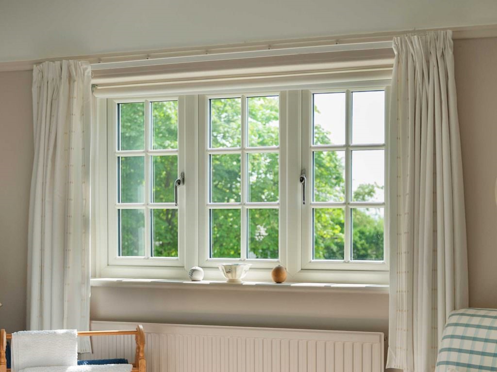 White Deceuninck Heritage Windows